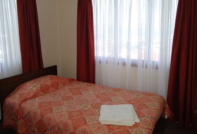 Пансион Hospedaje Corina