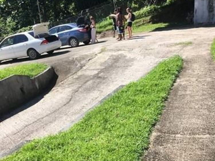 پانسیون The Blue Lagoon Hostel & Private Rooms