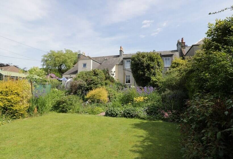 27 29 St. Marys Place