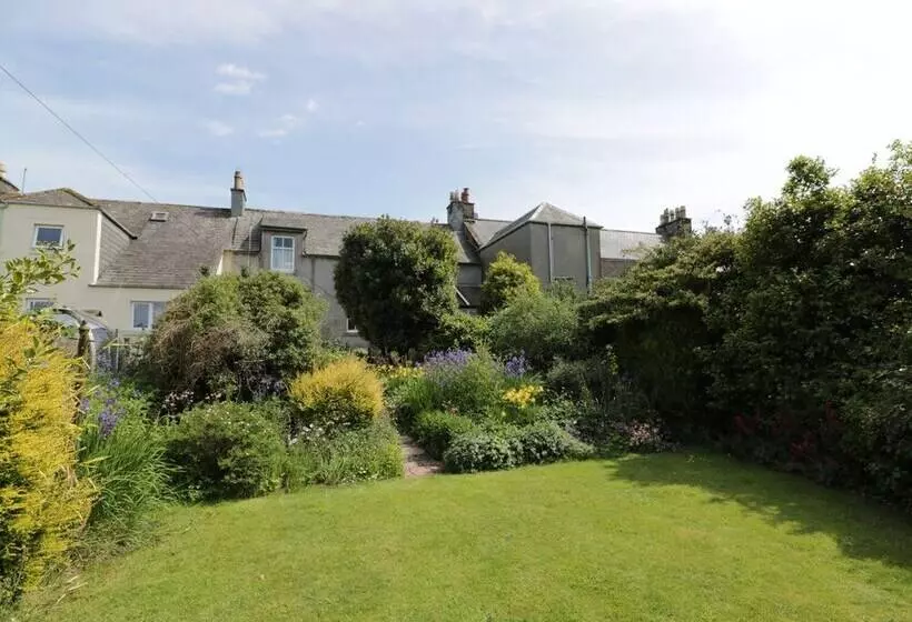 27 29 St. Marys Place