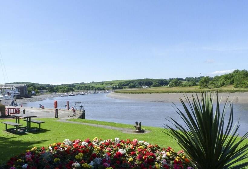 27 29 St. Marys Place