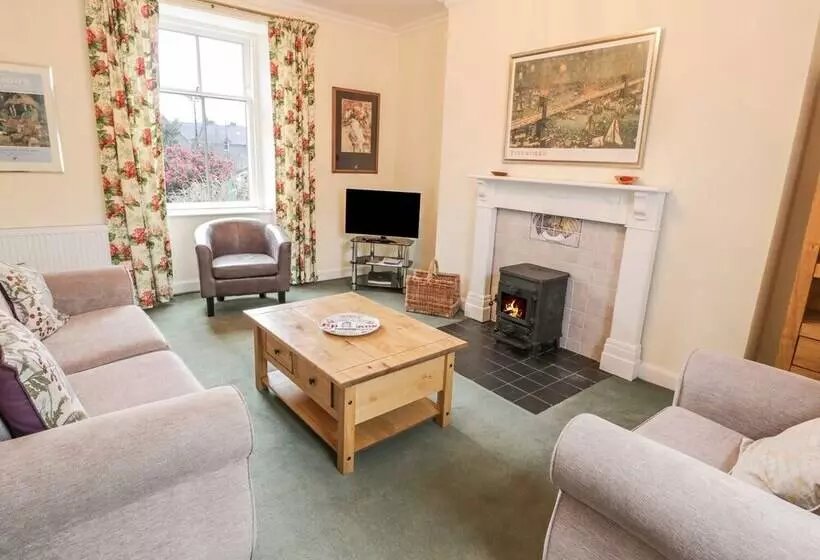 27 29 St. Marys Place