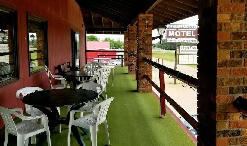 Alexander House Motel