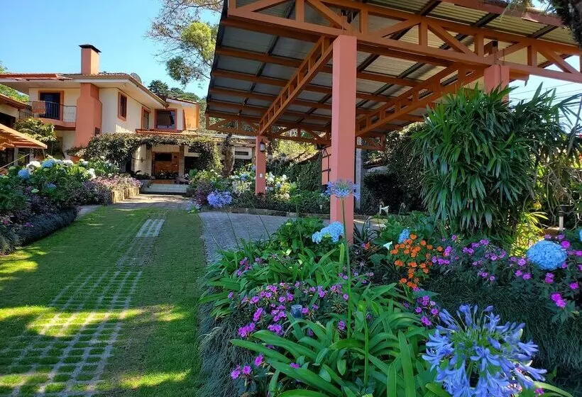 Aamiaismajoitus (B&B) Finca Paraiso Mountain Retreat