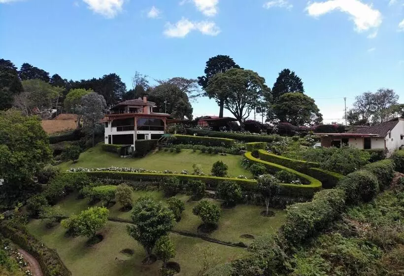 Aamiaismajoitus (B&B) Finca Paraiso Mountain Retreat