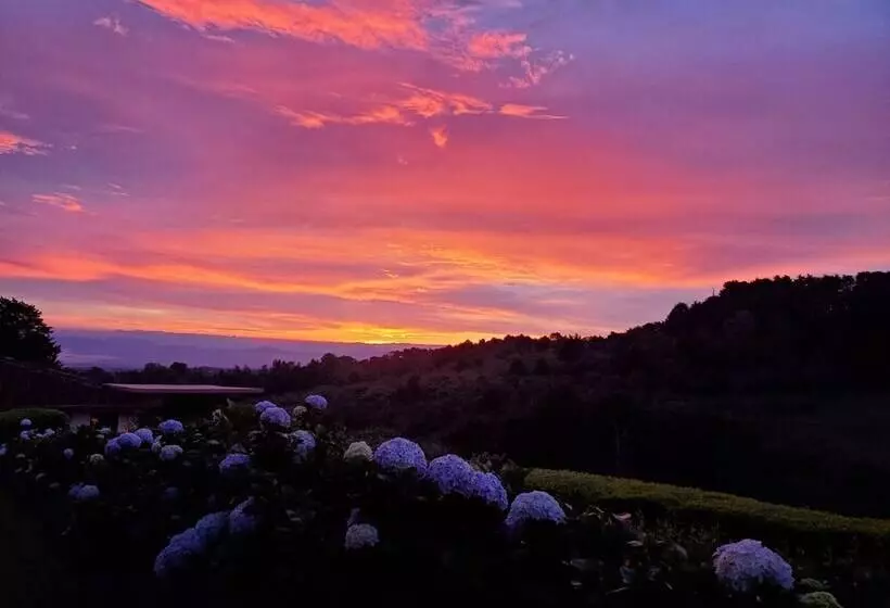 Aamiaismajoitus (B&B) Finca Paraiso Mountain Retreat