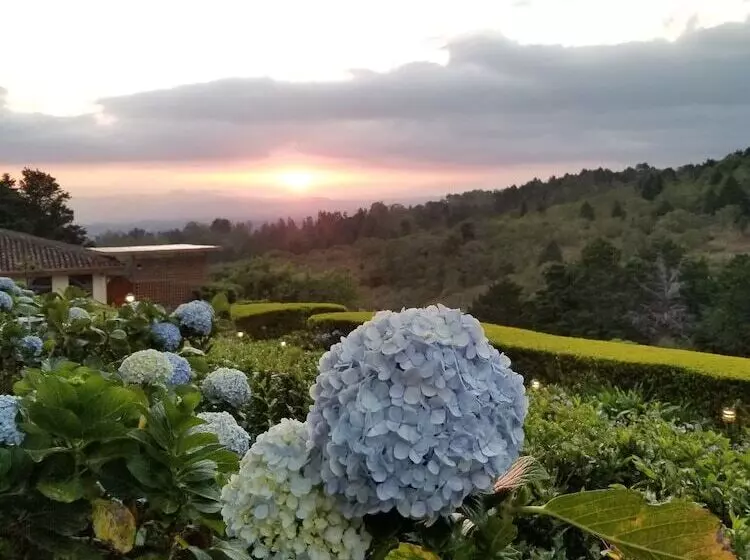 Aamiaismajoitus (B&B) Finca Paraiso Mountain Retreat