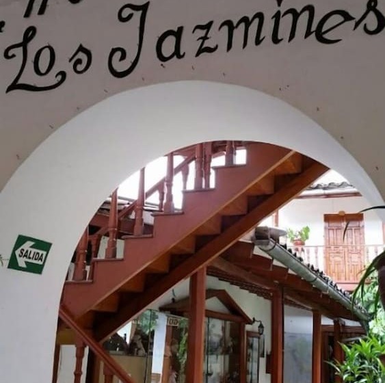 Hospedaje Los Jazmines   Hostel