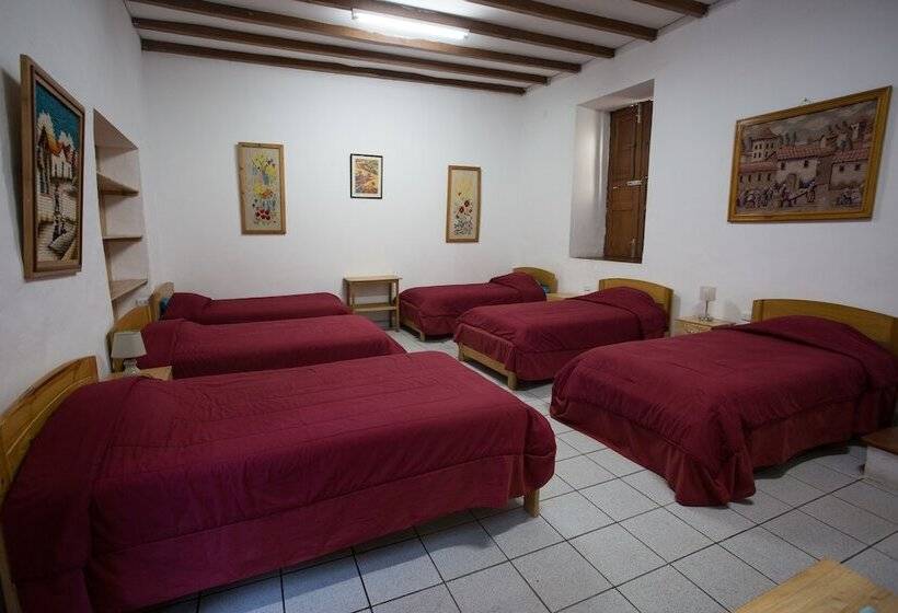 Hospedaje Los Jazmines   Hostel