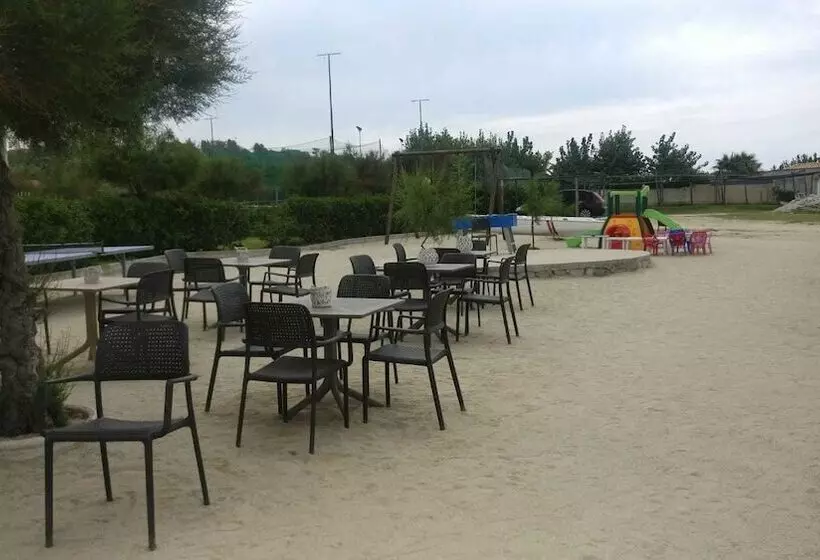 مسافرخانه Club Torre Marino