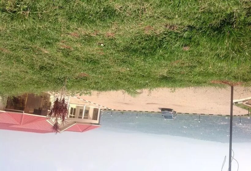 هتل Akagera Resort And Country Club