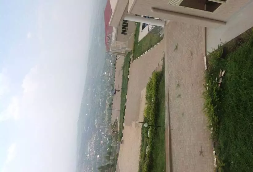 هتل Akagera Resort And Country Club