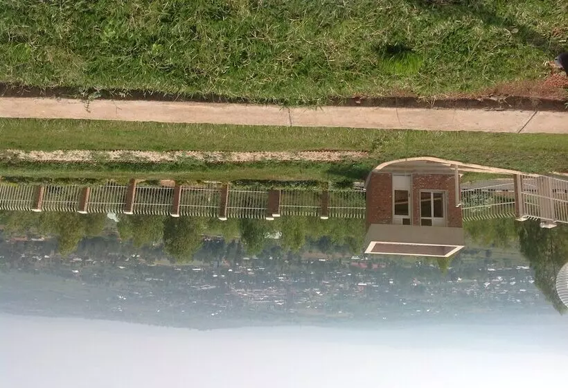 هتل Akagera Resort And Country Club