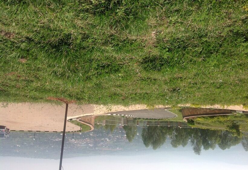 هتل Akagera Resort And Country Club