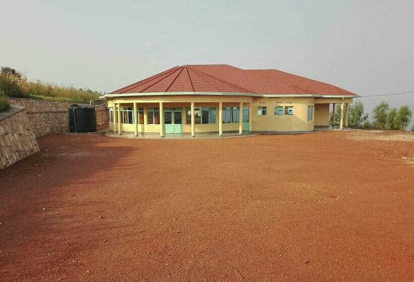 هتل Akagera Resort And Country Club