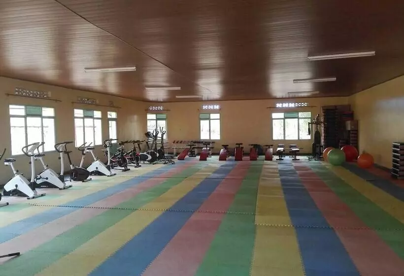 هتل Akagera Resort And Country Club
