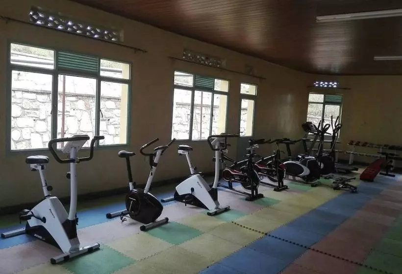 هتل Akagera Resort And Country Club