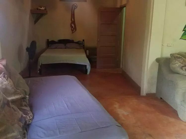 Hotelli Authentic Village