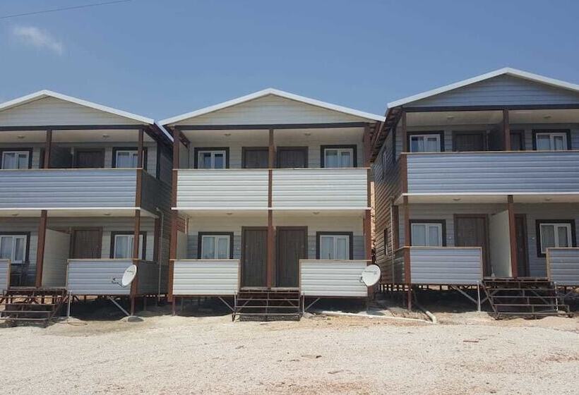 호텔 Bobus Restaurant & Bungalow