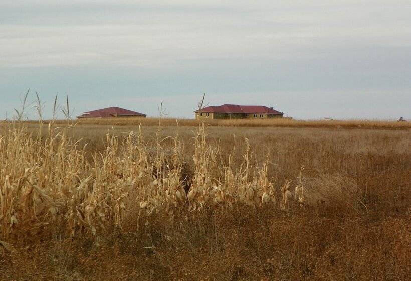 فندق Dakota Prairie Lodge & Resort