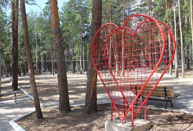 هتل Discovery Borovoe