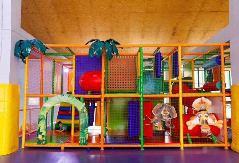 هتل Discovery Borovoe