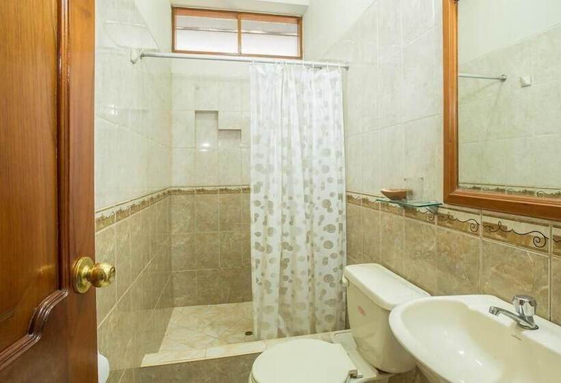 هتل Hospedaje Rosa Victoria