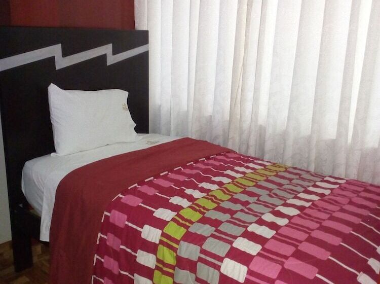 Отель Los Inkas