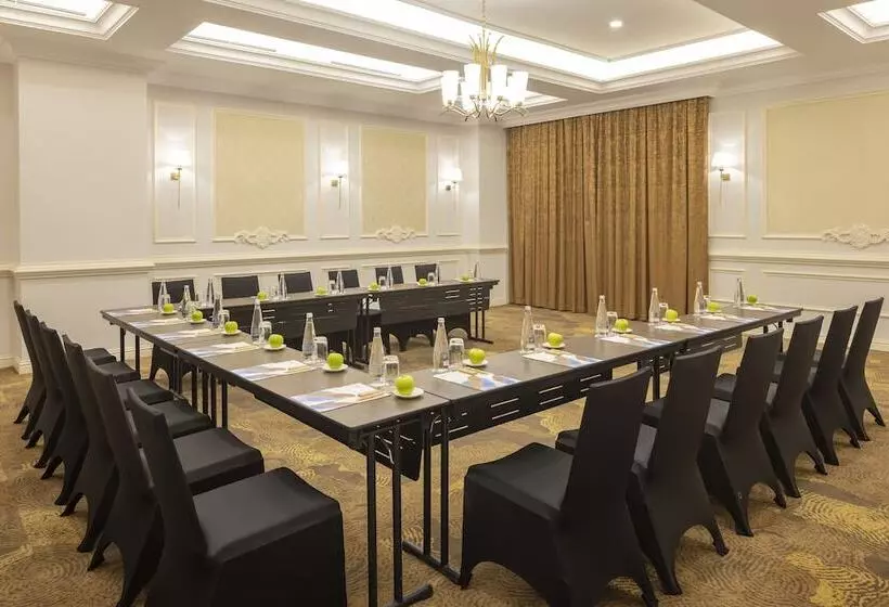 هتل Meliá Vinpearl Phu Ly