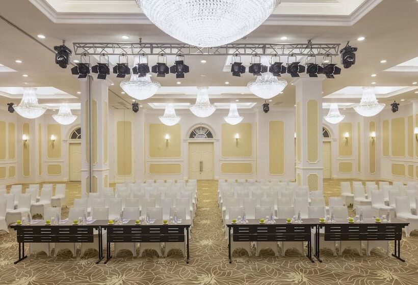 هتل Meliá Vinpearl Phu Ly