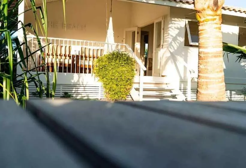 Hotelli Preabeach Villas