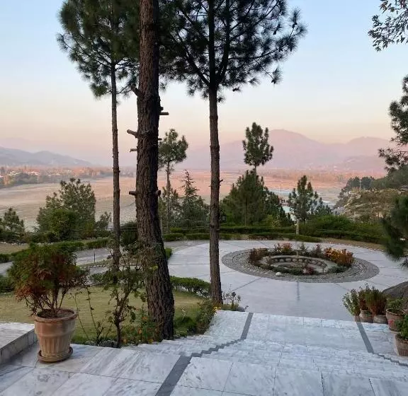 هتل Rock City Resort