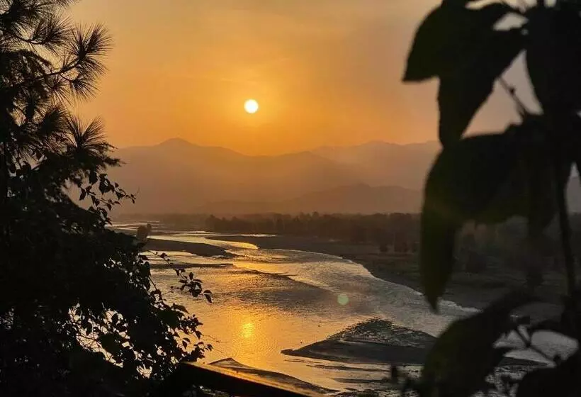 هتل Rock City Resort