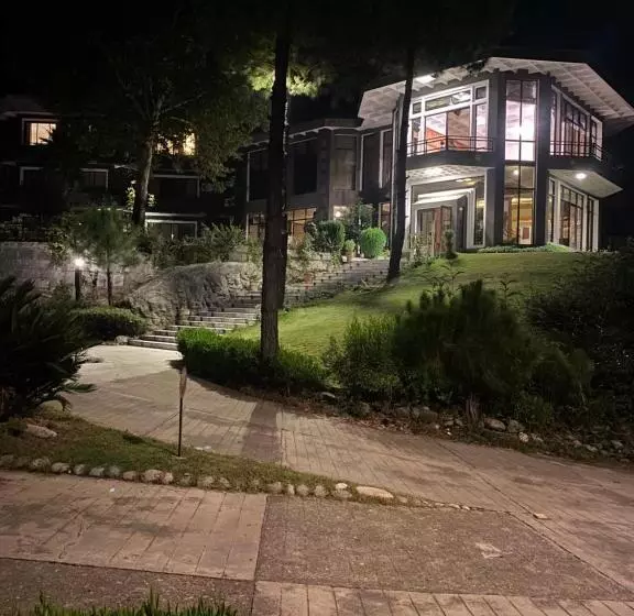 هتل Rock City Resort