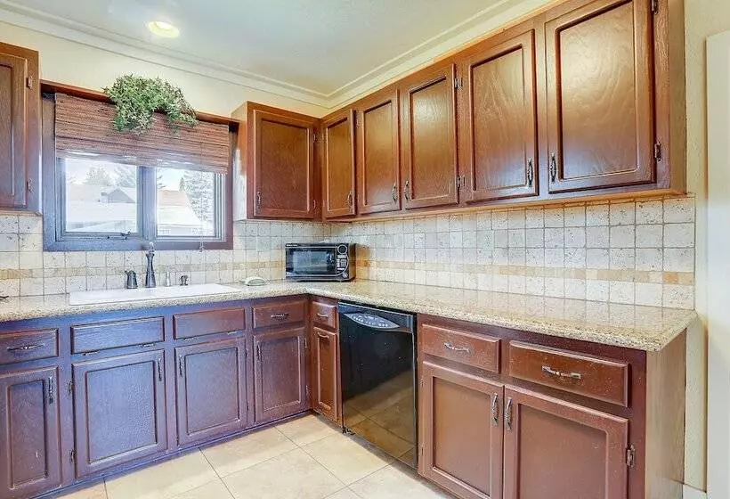 Pet Friendly Albany Cottage With Bbq On The Deck By Redawning