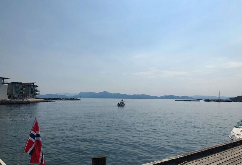 Podtown Os Harbour Hostel