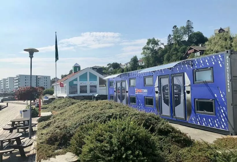 Podtown Os Harbour   Hostel