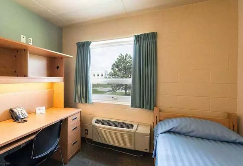 هاستل Backpacker College At St Lawrence University