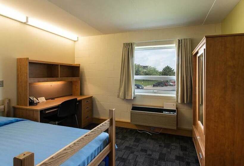 هاستل Backpacker College At St Lawrence University