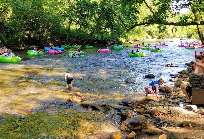 Bear Creek Lodge And Cabins In Helen Ga   Pet Friendly, River On Property, Walking Distance To Downt
