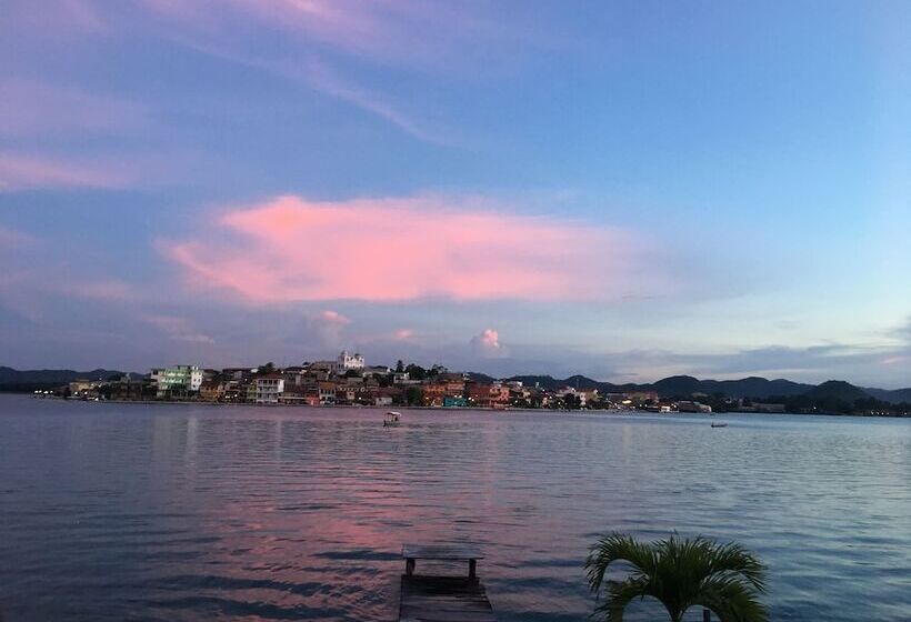 مسافرخانه San Miguel