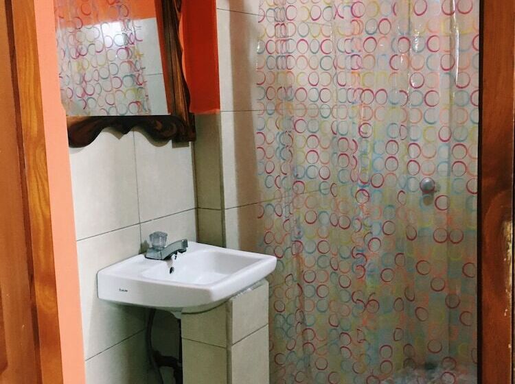 مسافرخانه San Miguel