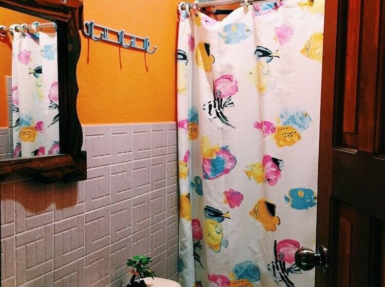 مسافرخانه San Miguel