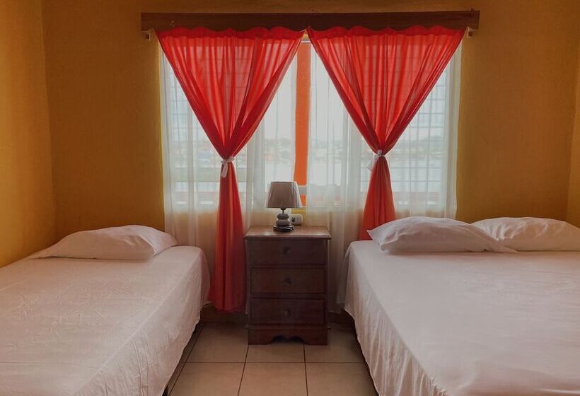 مسافرخانه San Miguel