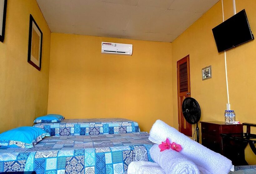 مسافرخانه San Miguel