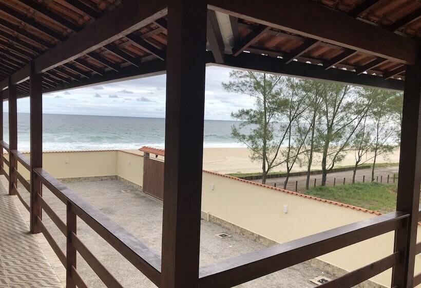 酒店 Black Point Beach Club