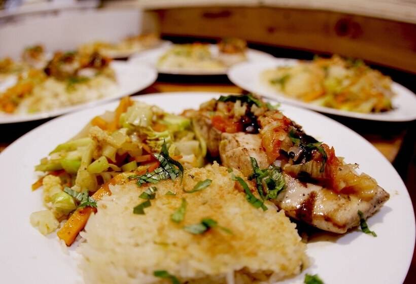 هتل Casa Sirena Surf Lodge