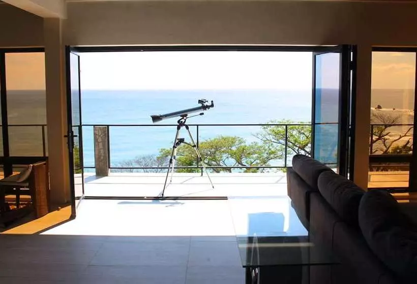 Hotelli Hush Maderas