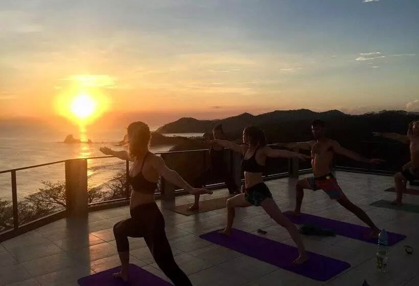 Hotelli Hush Maderas