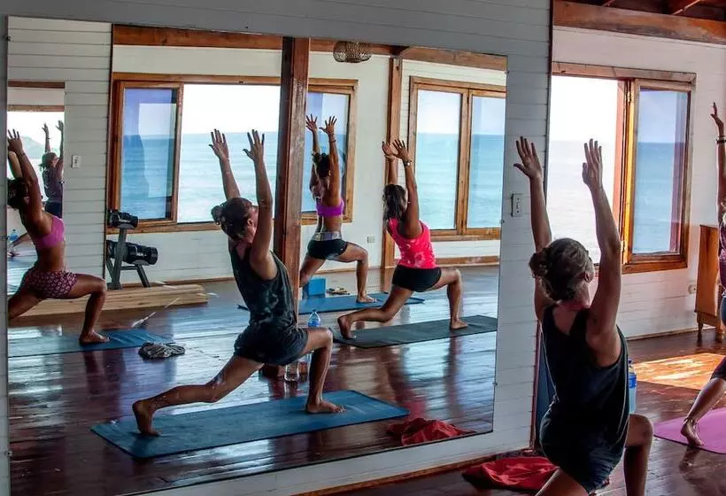 Magnific Rock Surf Resort & Yoga Retreat Nicaragua Hostel